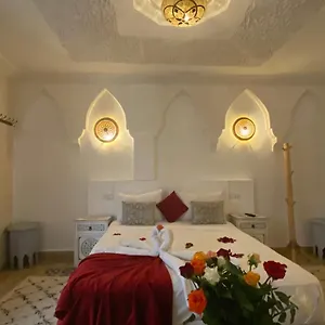 3* Riad Makech